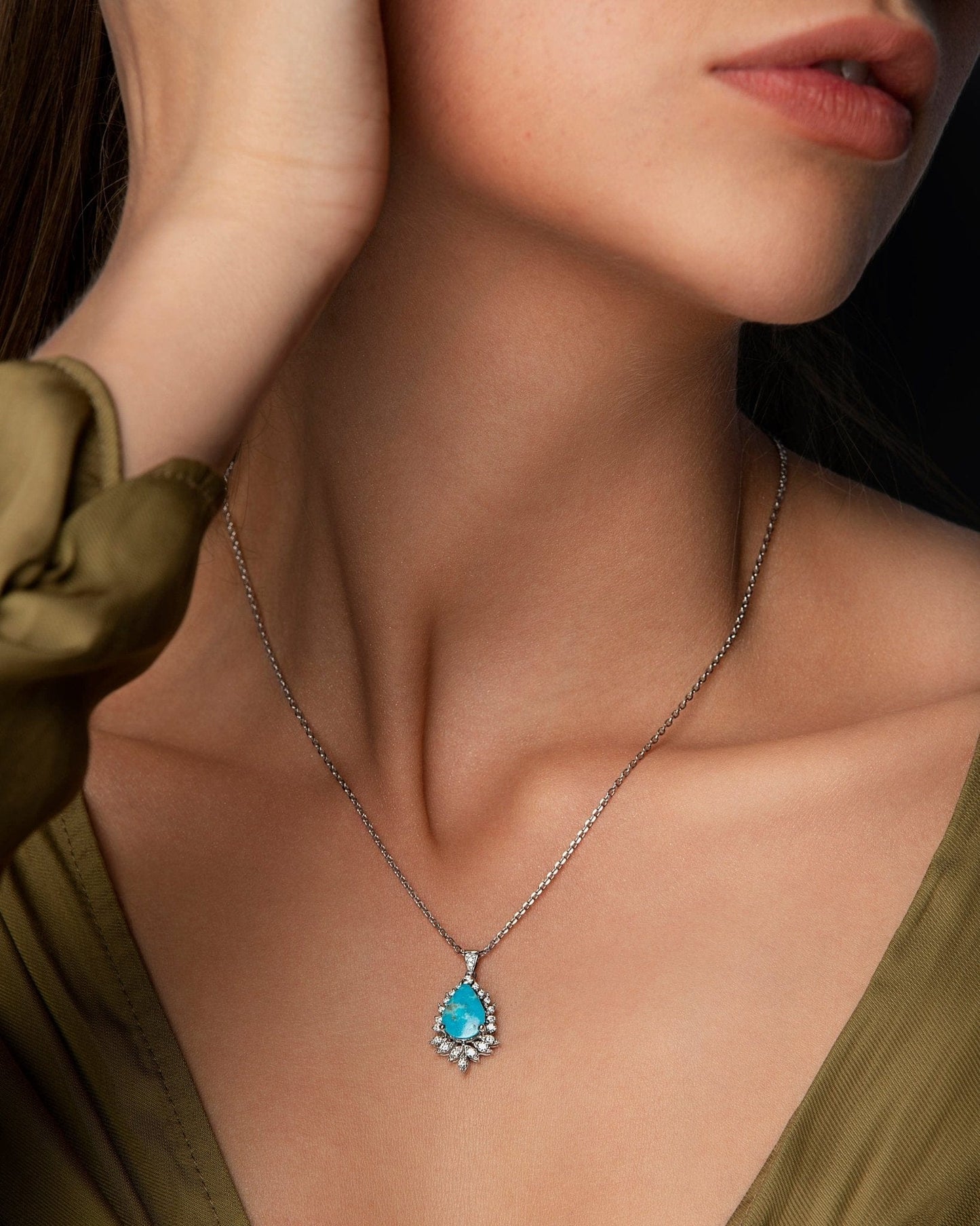 Darya Turquoise and Diamond Pendant/ White gold - LA'AL