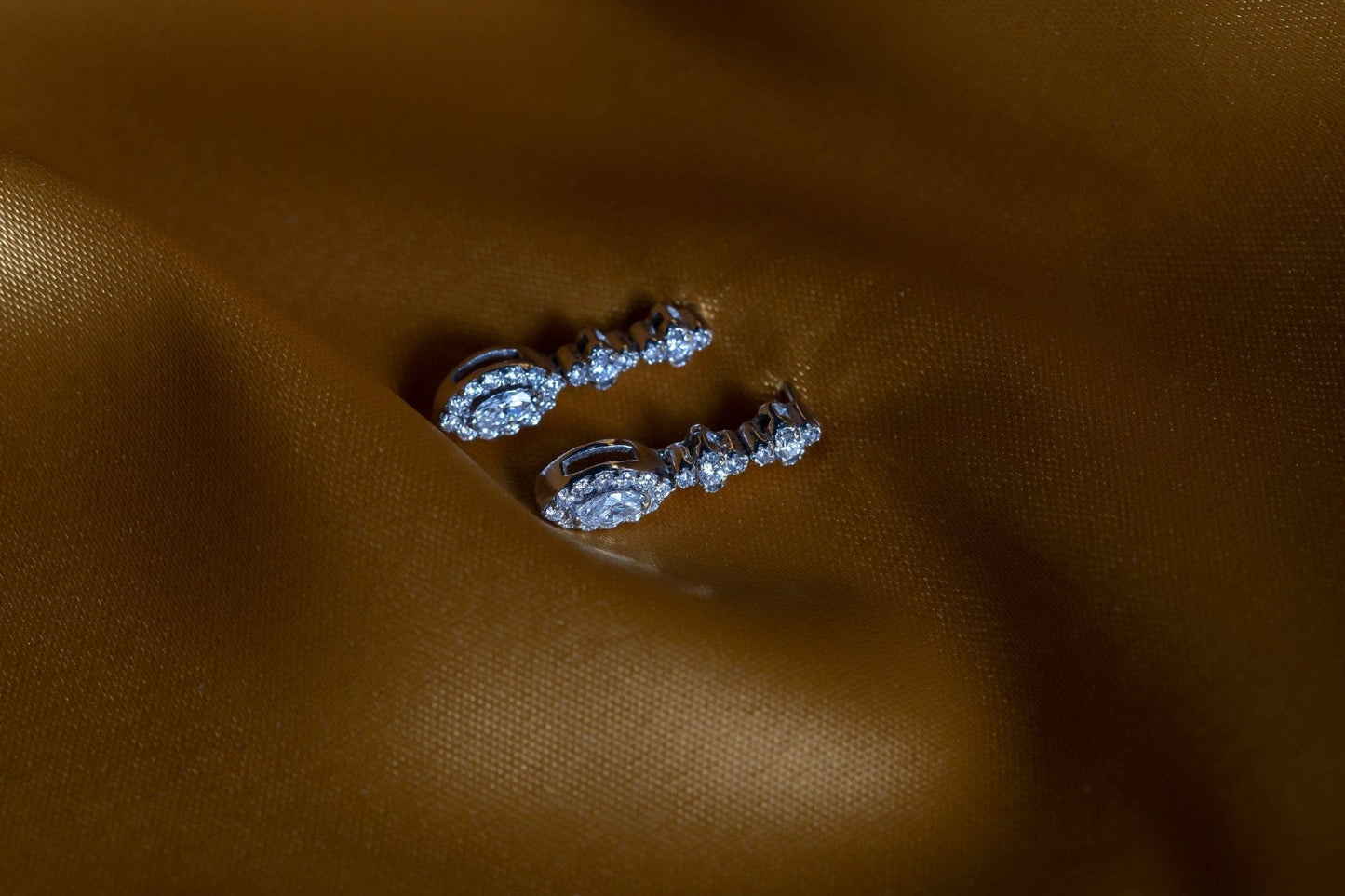 Diamond Teardrop Earrings, white gold - LA'AL