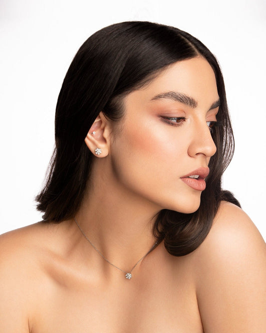 Mini Flower Pavé Diamond Pendant, white gold - LA'AL