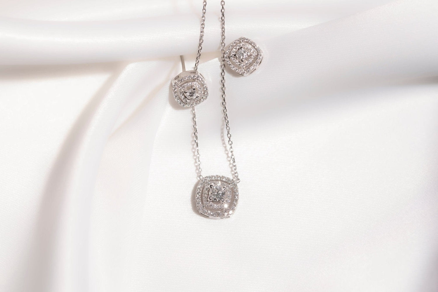 Tiara Diamond Necklace, white gold - LA'AL